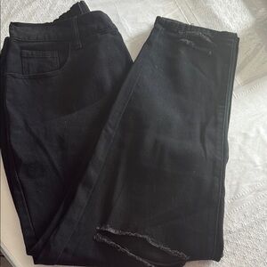Stylish Black Distressed Jeans